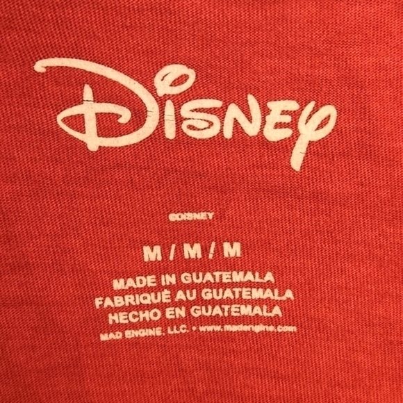 𝅺Mens Disney Mickey Mouse USA red tee size Medium. - Picture 8 of 9